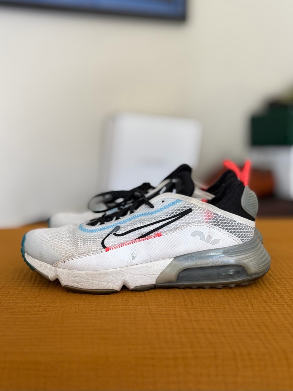 *pre-loved* Nike Air Max 2090 Pure Platinum Sneakers White Black Red Size 7Y
